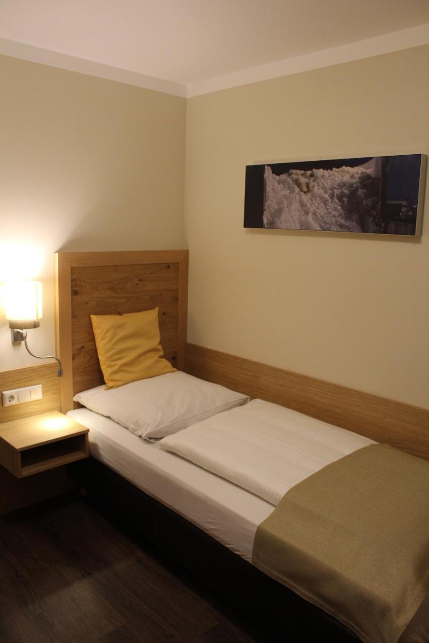 Hotel Brauereigasthof Amberger Kosching المظهر الخارجي الصورة